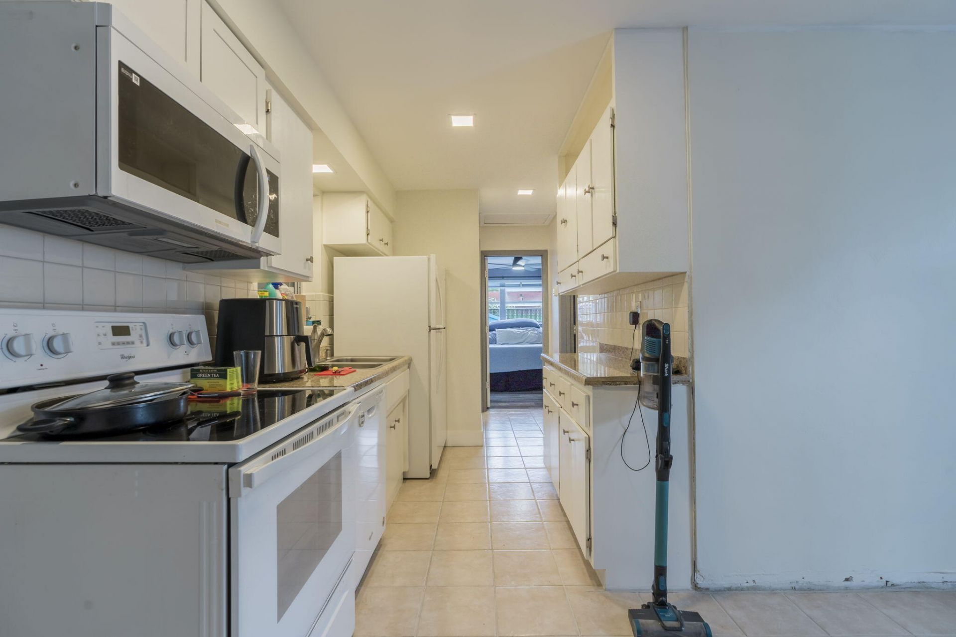 945 Miner Road, Lake Worth, FL 33462 Photo