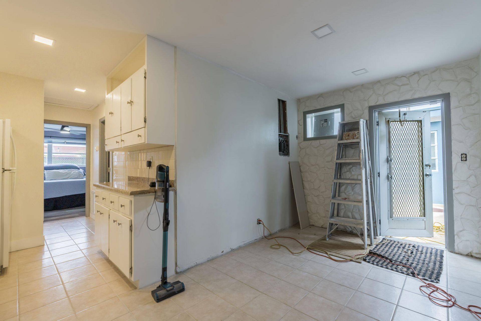 945 Miner Road, Lake Worth, FL 33462 Photo