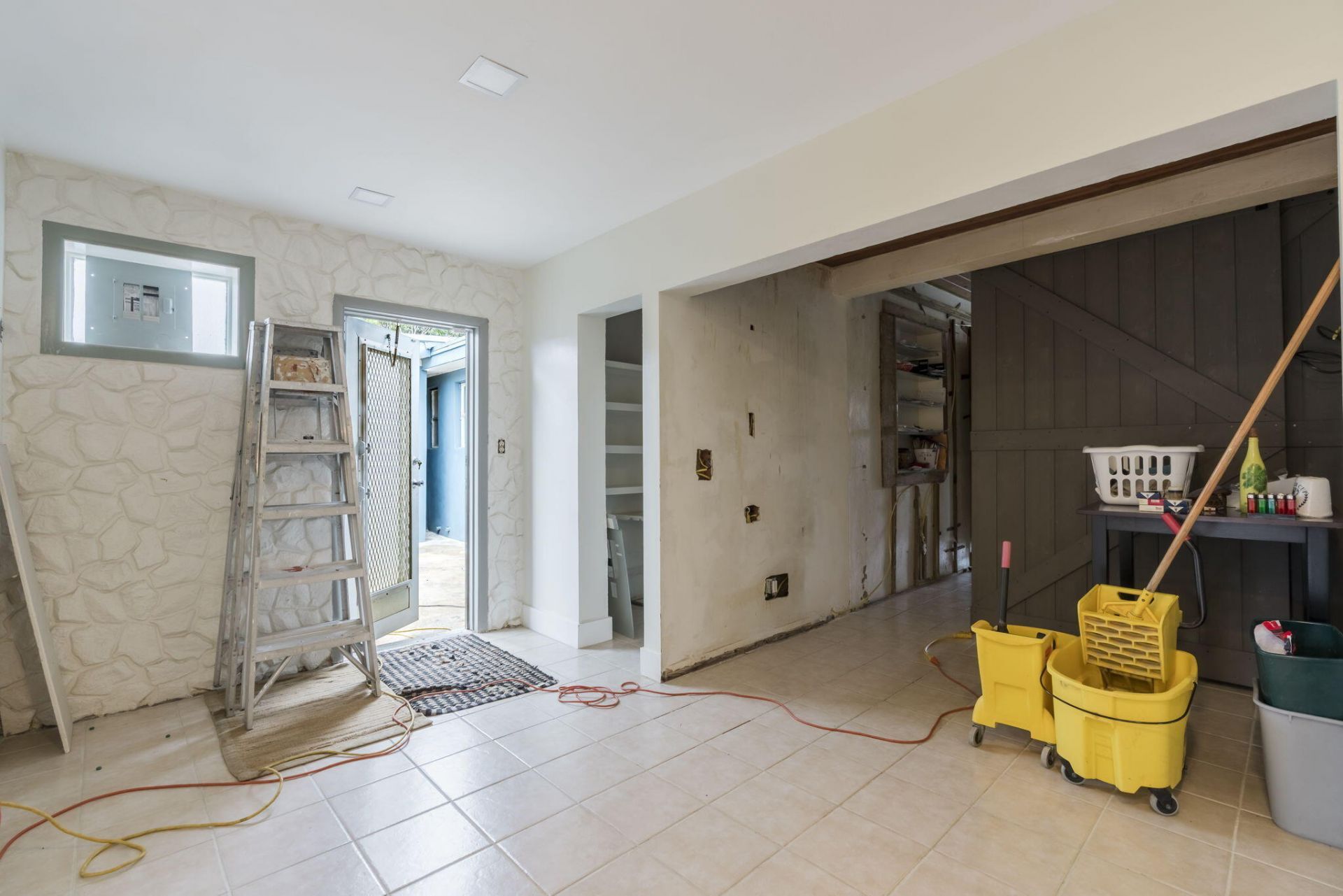 945 Miner Road, Lake Worth, FL 33462 Photo