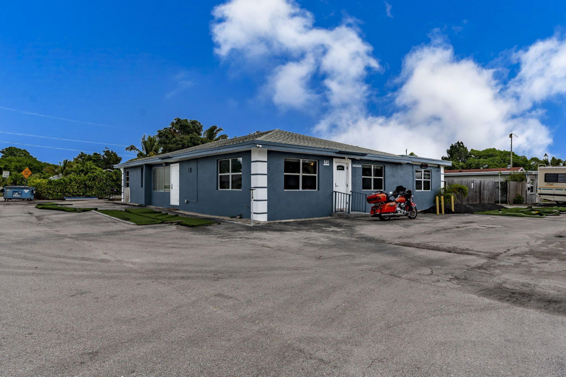 945 Miner Road, Lake Worth, FL 33462 Photo
