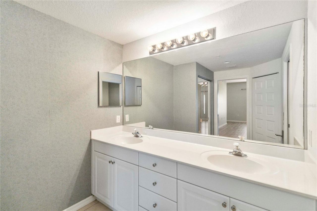 6351 Bay Cedar Lane, Bradenton, FL 34203 Photo