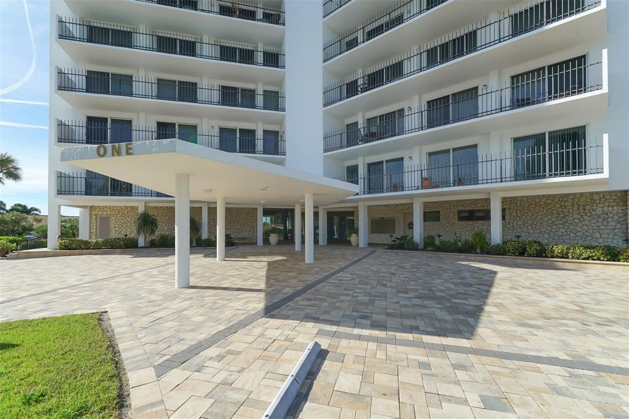 1 Benjamin Franklin Drive, Unit 55, Sarasota, FL 34236 Photo