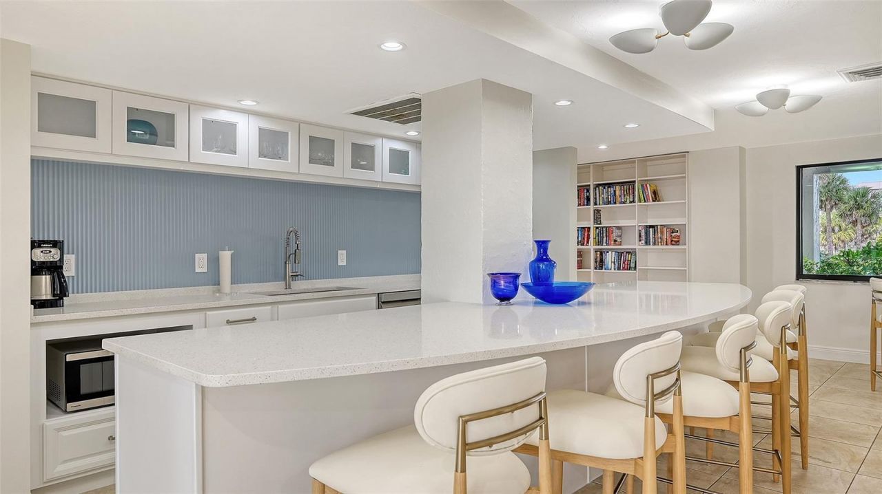 1 Benjamin Franklin Drive, Unit 55, Sarasota, FL 34236 Photo