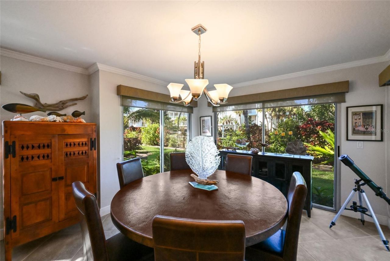 535 Sutton Place, Longboat Key, FL 34228 Photo