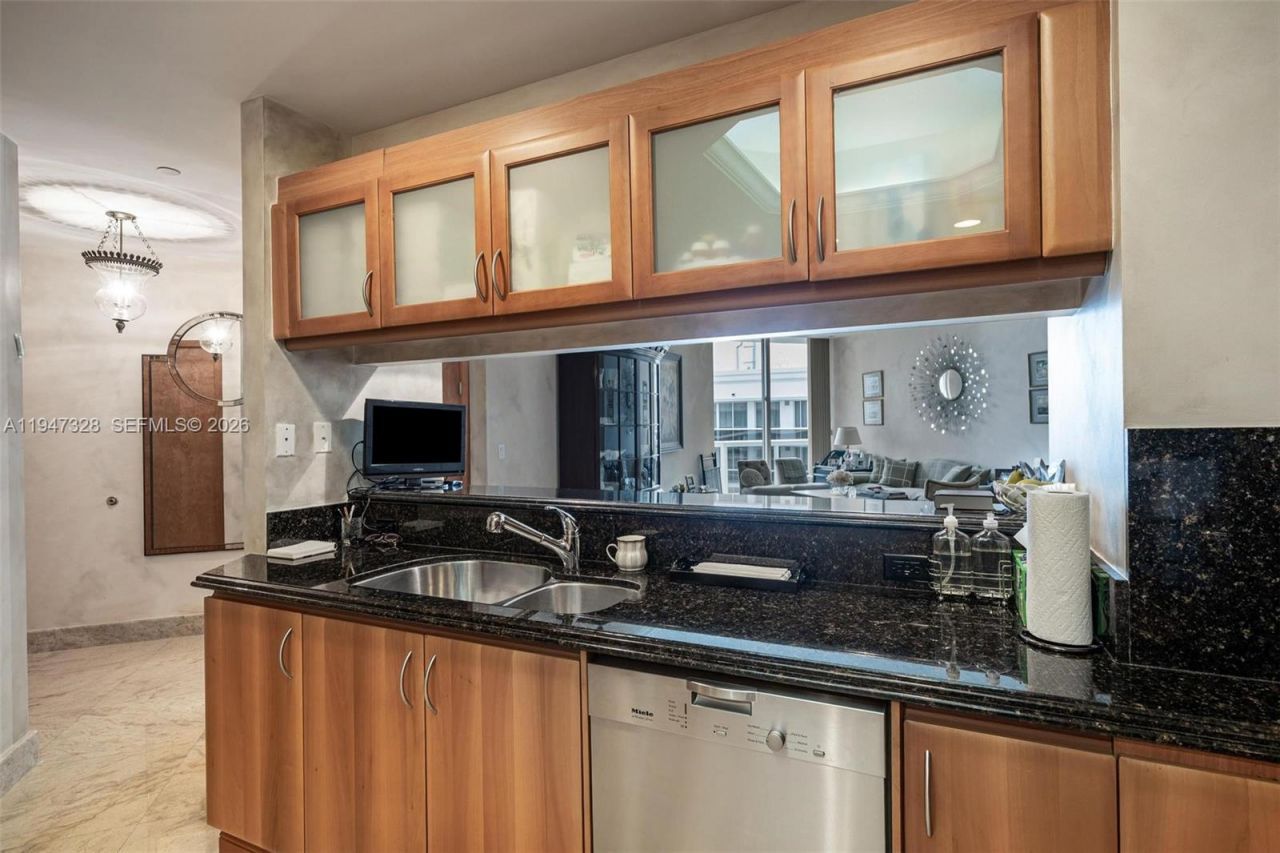 9595 Collins Ave, Unit NPHD, Surfside, FL 33154 Photo