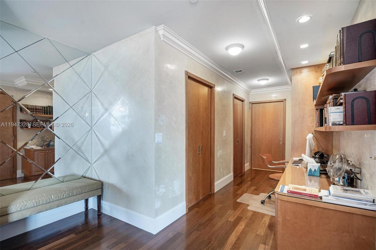 9595 Collins Ave, Unit NPHD, Surfside, FL 33154 Photo