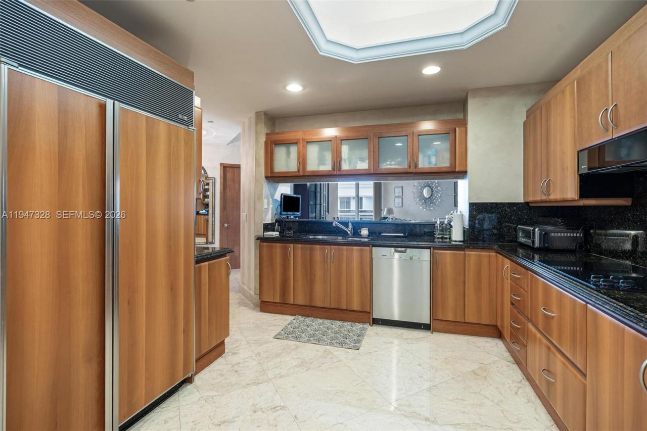 9595 Collins Ave, Unit NPHD, Surfside, FL 33154 Photo