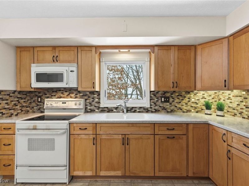 1490 Garfield Avenue, Brunswick, OH 44212 Photo 8