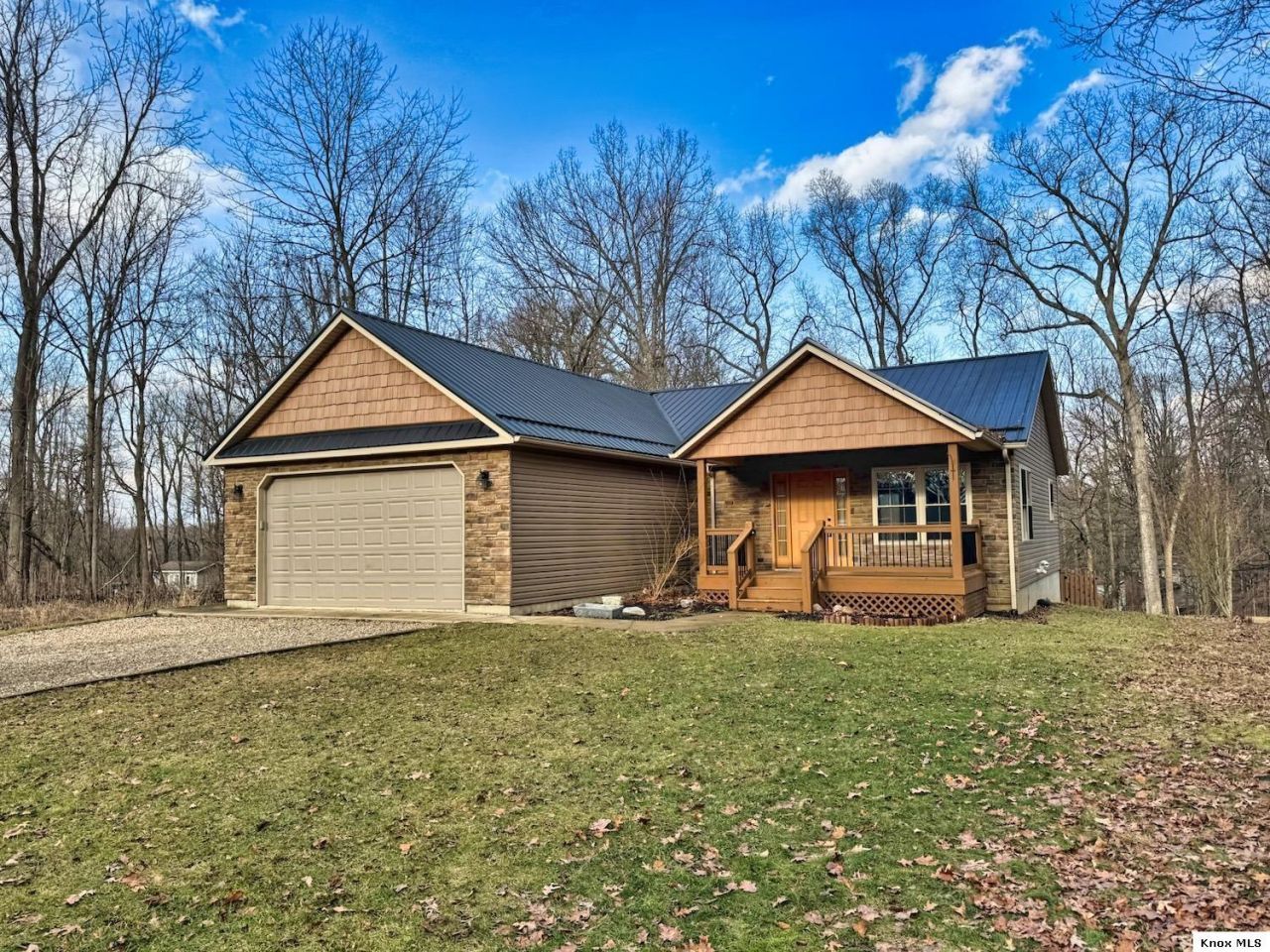 817 Highland Hills Drive, Howard, OH 43028 Main Photo