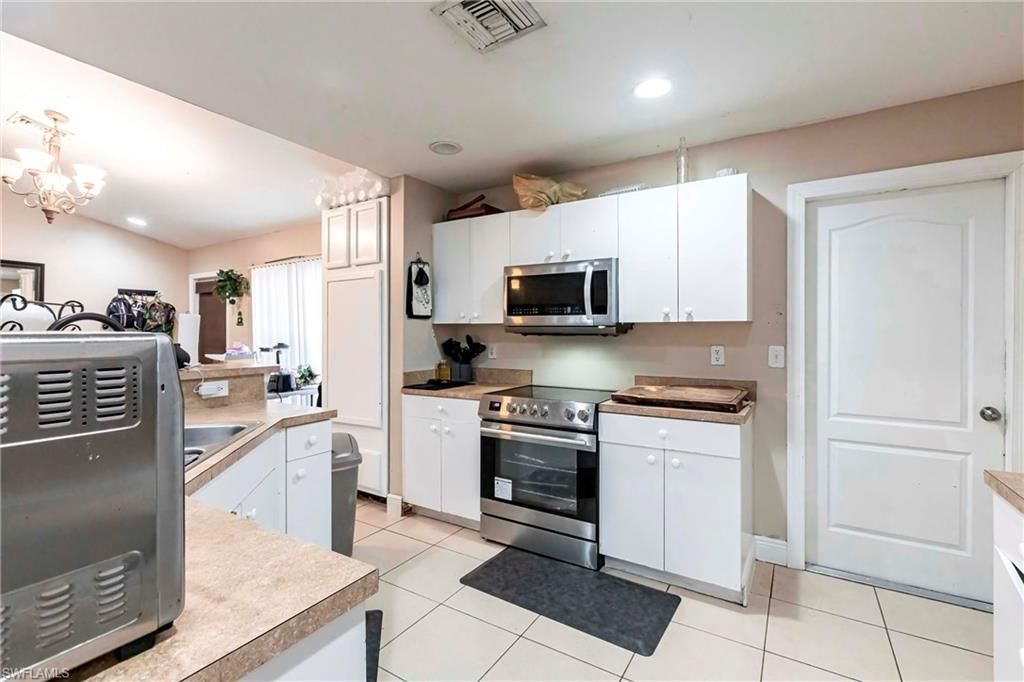 2900 8th Street Southwest, Lehigh Acres, FL 33976 Photo