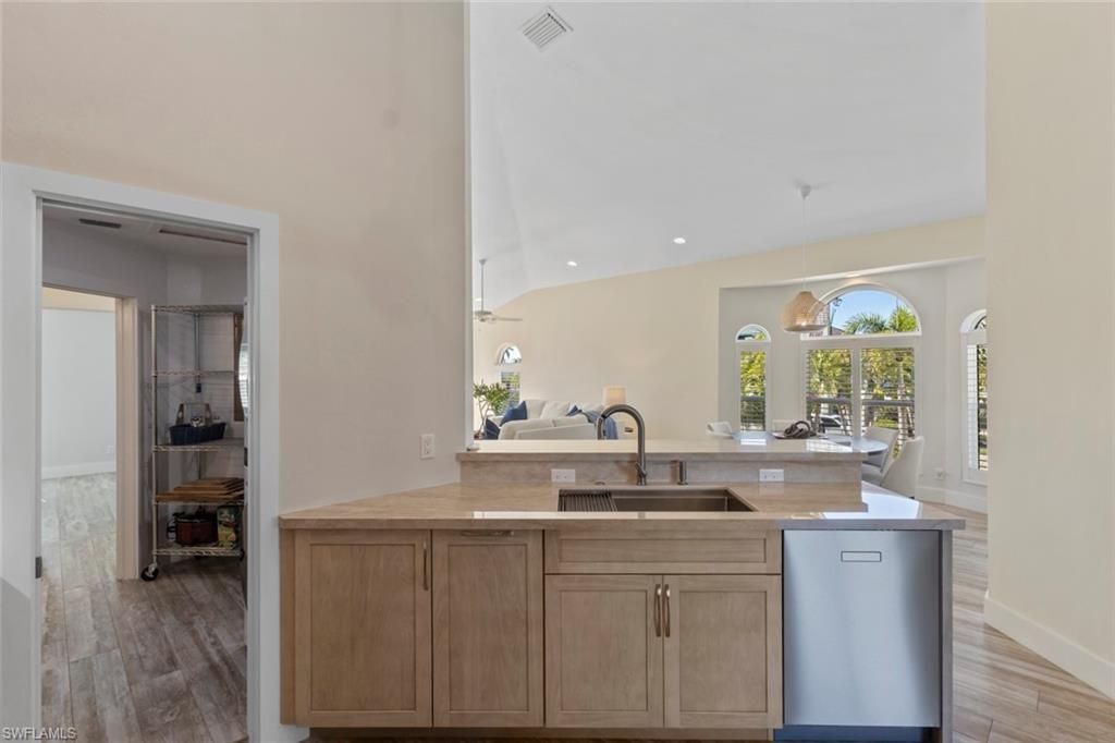 12176 Siesta Dr, Fort Myers Beach, FL 33931 Photo