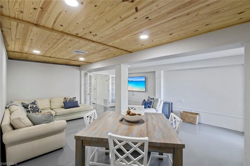 12176 Siesta Dr, Fort Myers Beach, FL 33931 Photo