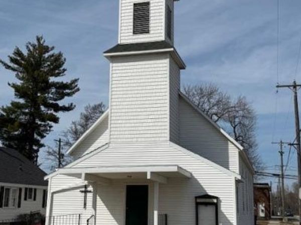 95 E Marion Avenue, Barryton, MI 49305