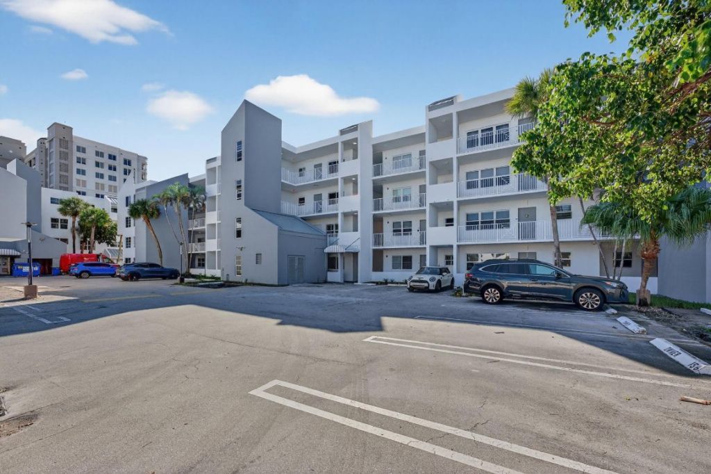 2860 NE 14th Street Cswy, Unit 106D, Pompano Beach, FL 33062 Photo