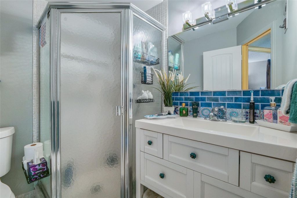 3505 NW 48th Avenue, Unit 404, Lauderdale Lakes, FL 33319 Photo