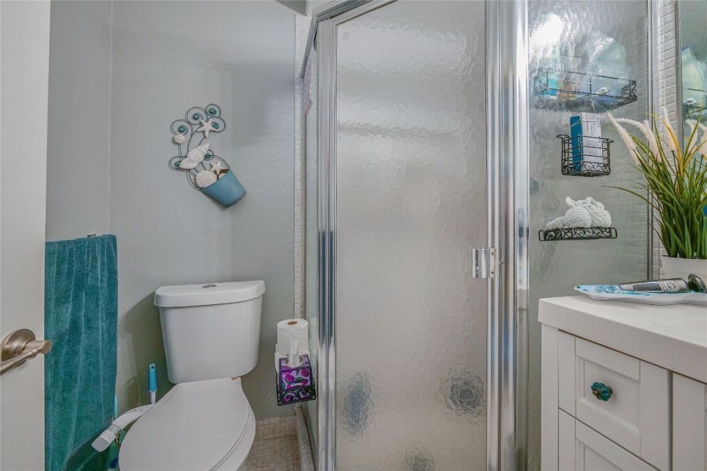 3505 NW 48th Avenue, Unit 404, Lauderdale Lakes, FL 33319 Photo
