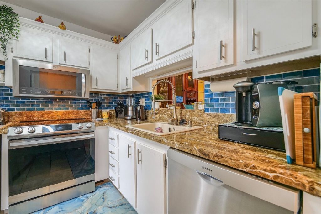 3505 NW 48th Avenue, Unit 404, Lauderdale Lakes, FL 33319 Photo