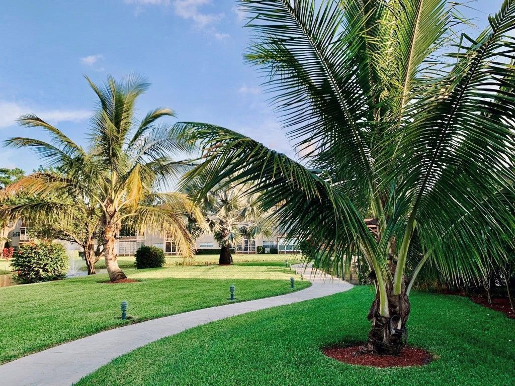 3505 NW 48th Avenue, Unit 404, Lauderdale Lakes, FL 33319 Photo