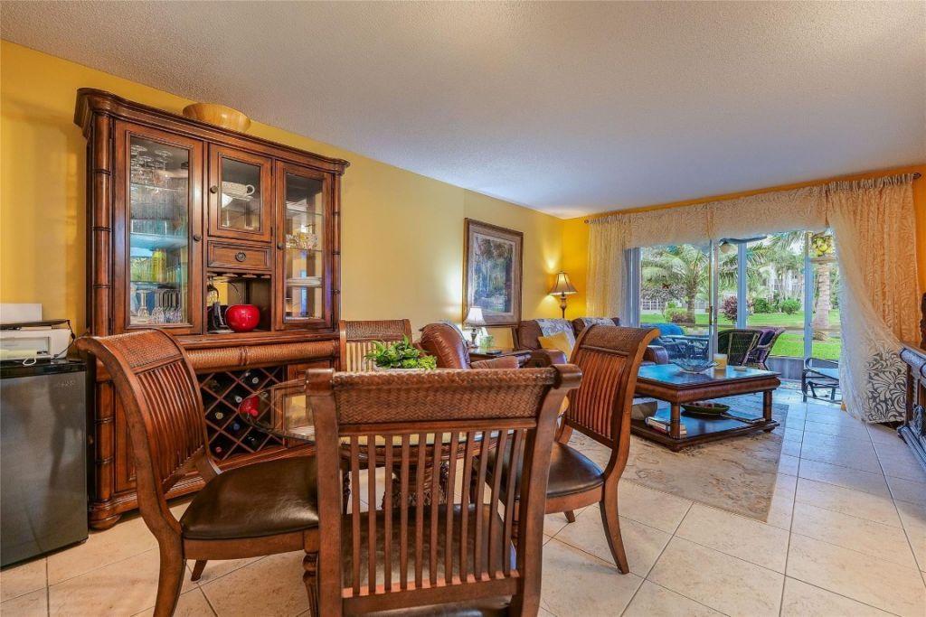 3505 NW 48th Avenue, Unit 404, Lauderdale Lakes, FL 33319 Photo