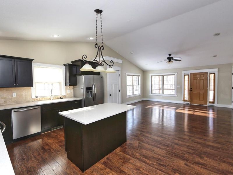 817 Highland Hills Drive, Howard, OH 43028 Photo 11