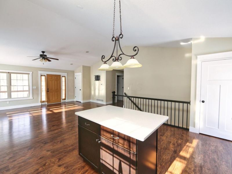 817 Highland Hills Drive, Howard, OH 43028 Photo 12