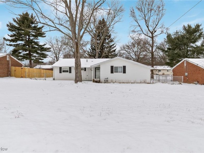 3517 Jameson Drive, Kent, OH 44240 Photo 2