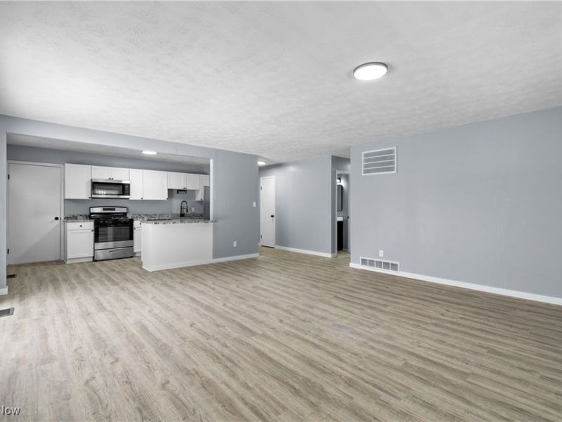 3517 Jameson Drive, Kent, OH 44240 Photo 6