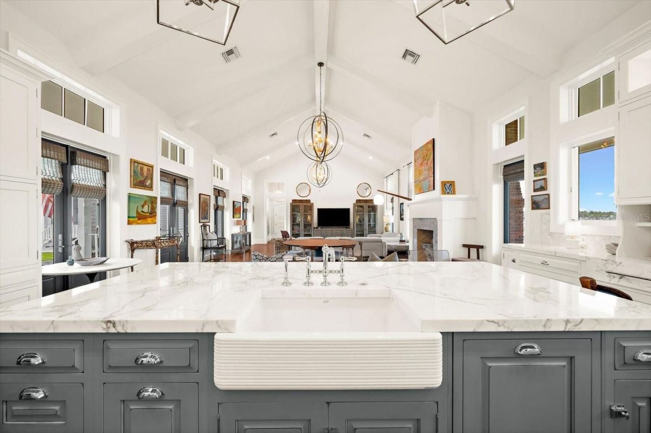 213 N 18th Street W, Bradenton, FL 34205 Photo