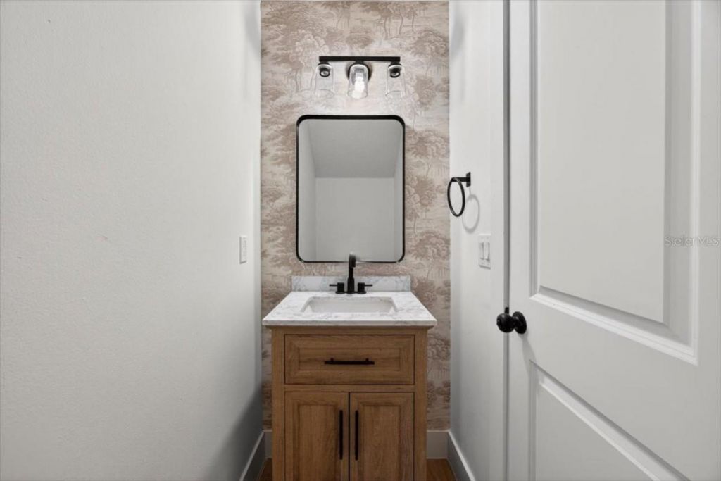 8618 Valley Ridge Court, Orlando, FL 32818 Photo