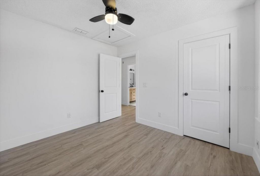 8618 Valley Ridge Court, Orlando, FL 32818 Photo