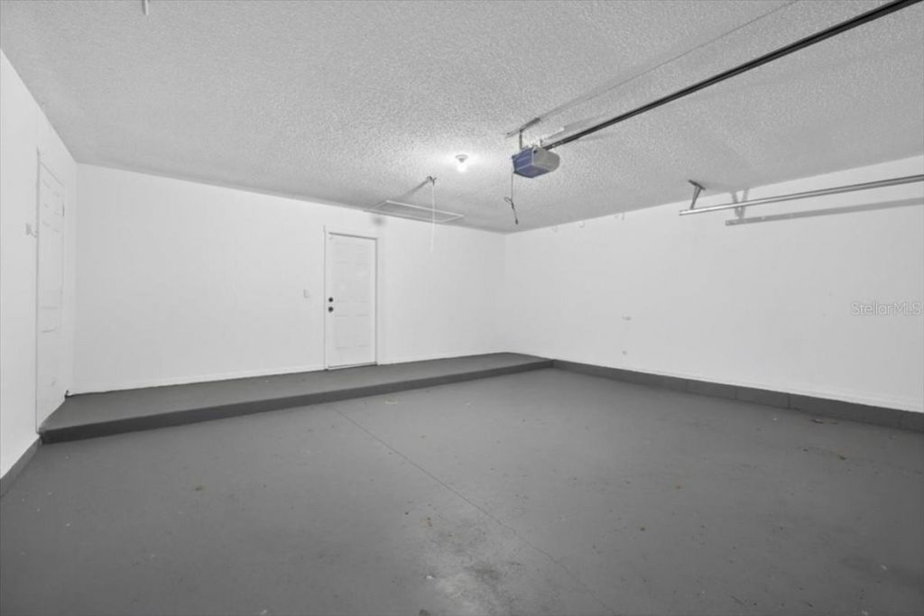 8618 Valley Ridge Court, Orlando, FL 32818 Photo