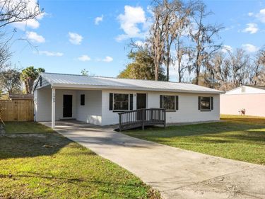 1909 SE 14TH AVENUE, GAINESVILLE, FL 32641