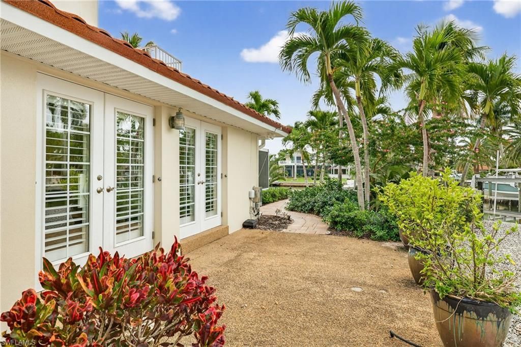 819 Tulip Ln, Sanibel, FL 33957 Photo