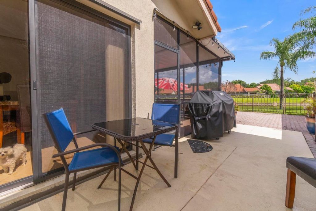 2855 Eagle Lane, West Palm Beach, FL 33409 Photo