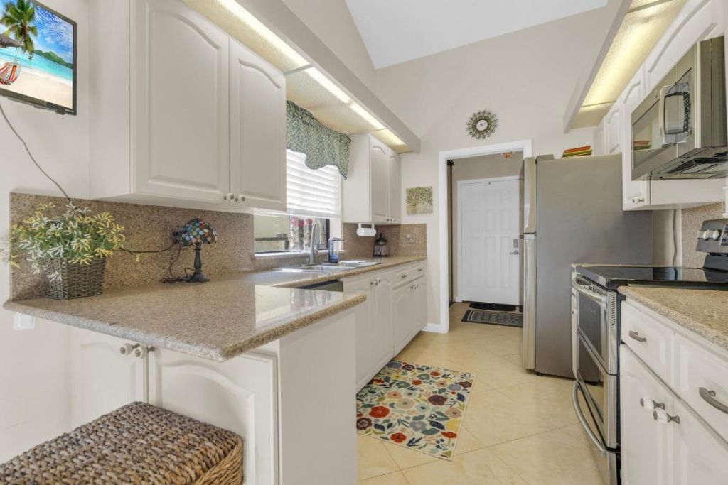 2855 Eagle Lane, West Palm Beach, FL 33409 Photo