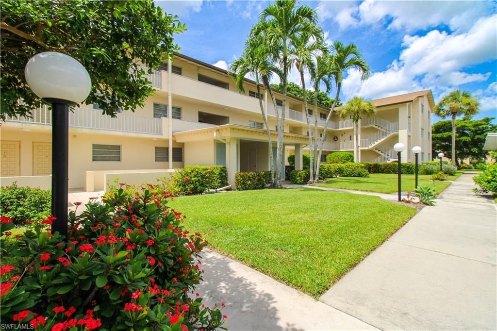 1020 Palm View Dr, Unit C104, Naples, FL 34110 Photo