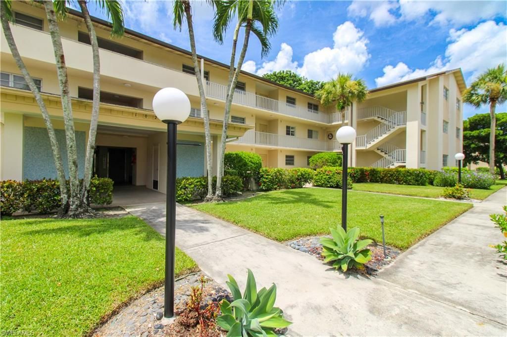 1020 Palm View Dr, Unit C104, Naples, FL 34110 Photo