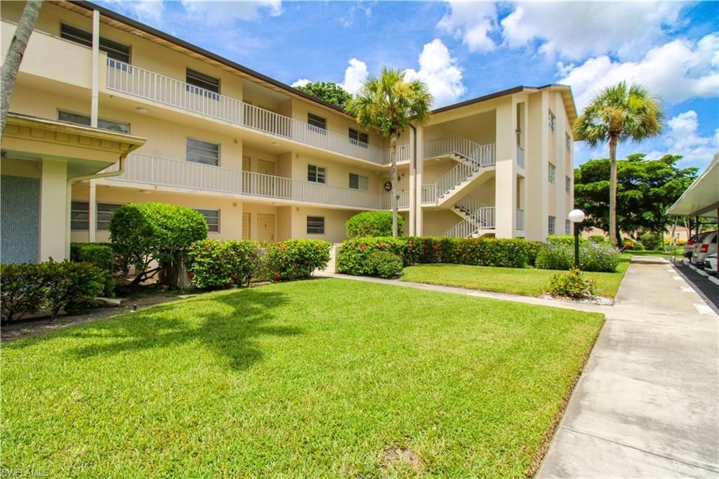 1020 Palm View Dr, Unit C104, Naples, FL 34110 Photo