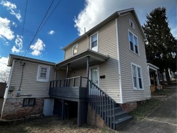 703 9th Street, Marietta, OH 45750