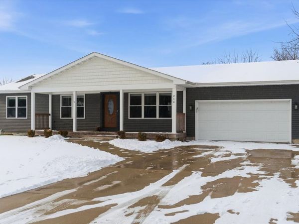 214 Garnett Avenue, Winthrop Harbor, IL 60096