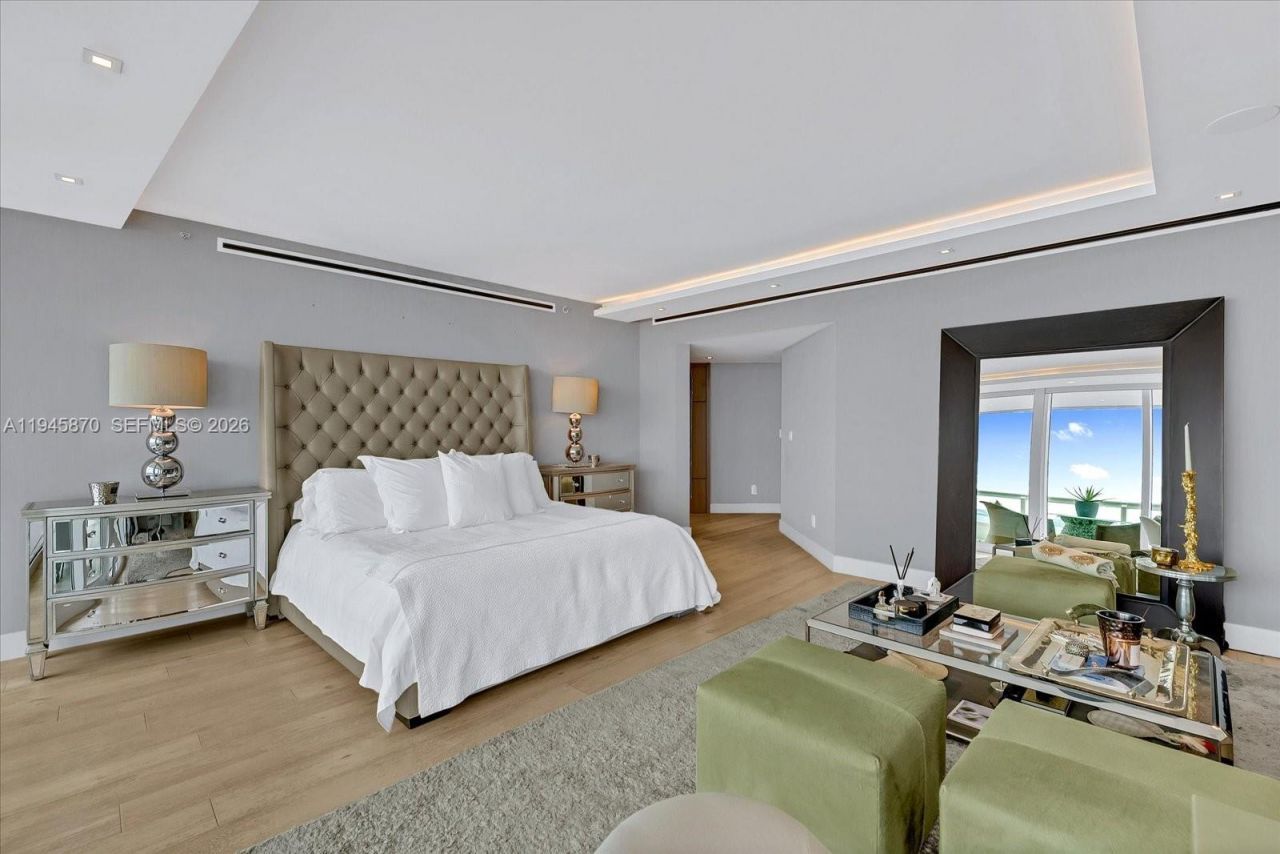 1643 Brickell Ave , Unit 3904, Miami, FL 33129 Photo