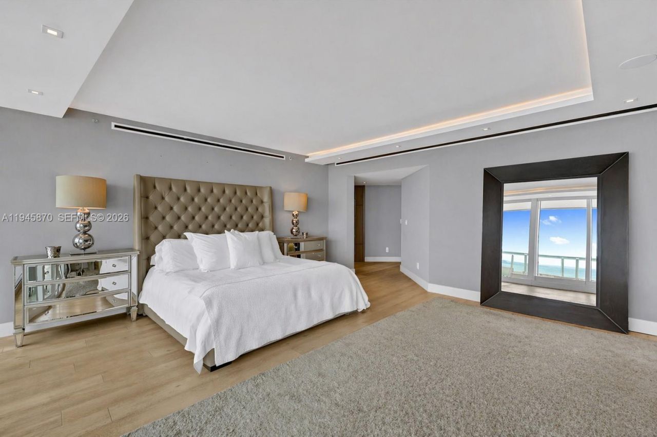 1643 Brickell Ave, Unit 3904, Miami, FL 33129 Photo