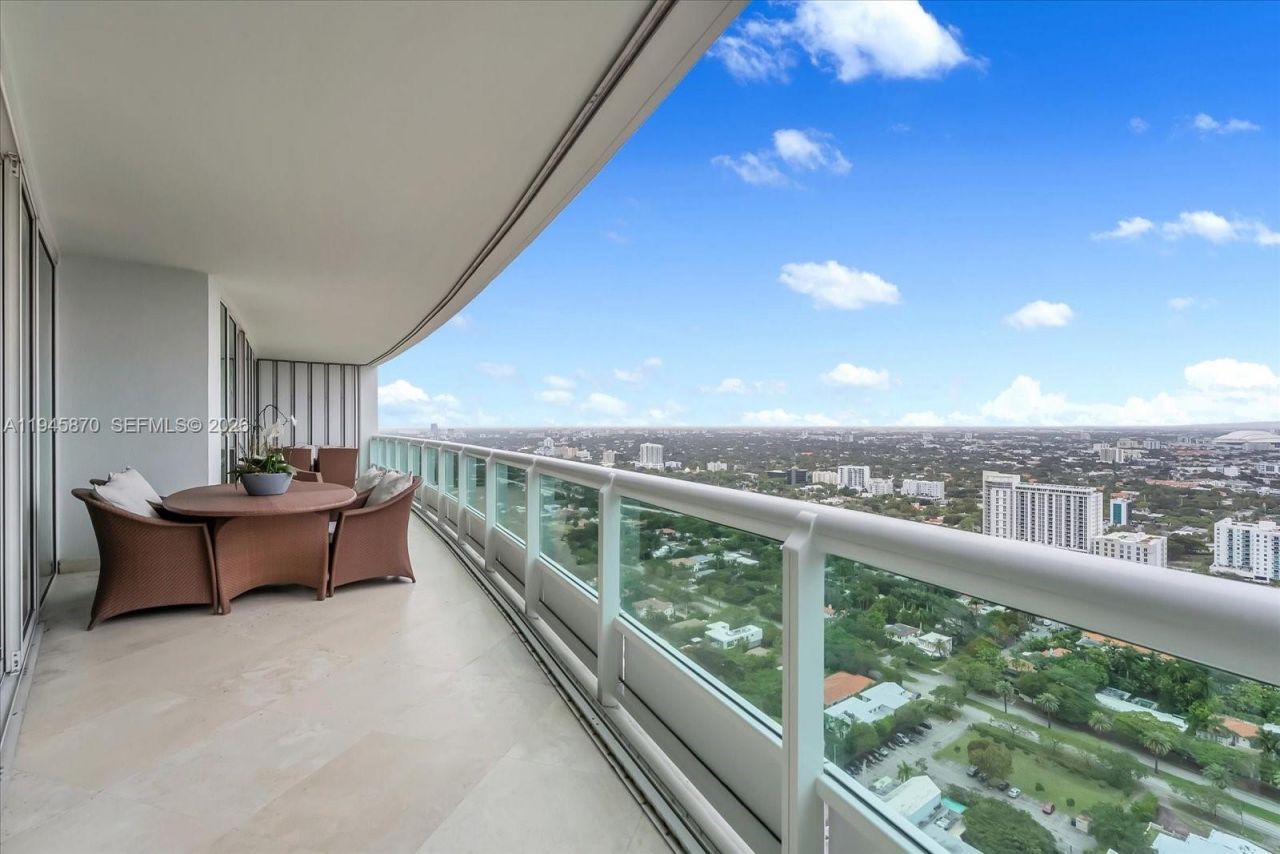 1643 Brickell Ave, Unit 3904, Miami, FL 33129 Photo