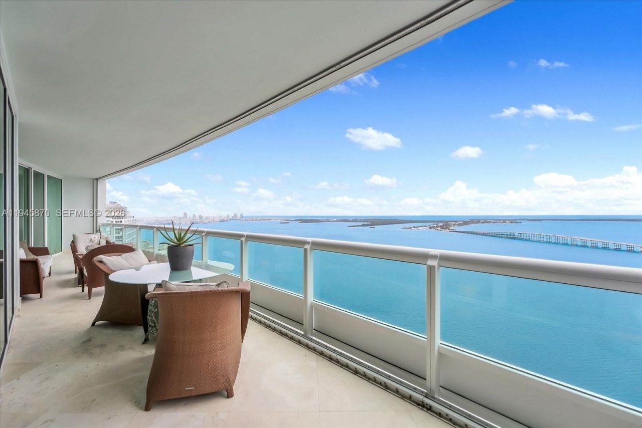1643 Brickell Ave, Unit 3904, Miami, FL 33129 Photo