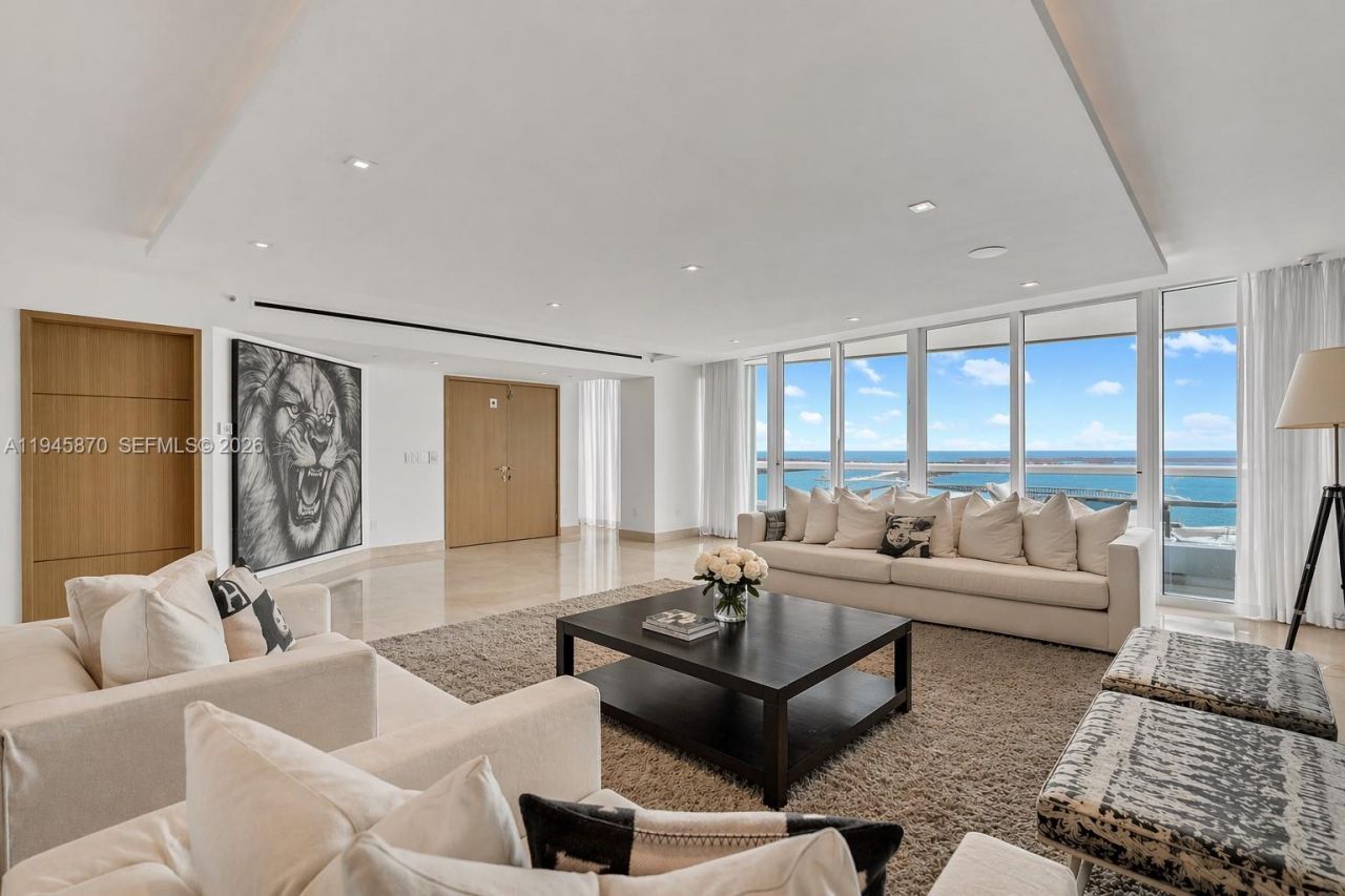 1643 Brickell Ave, Unit 3904, Miami, FL 33129 Photo