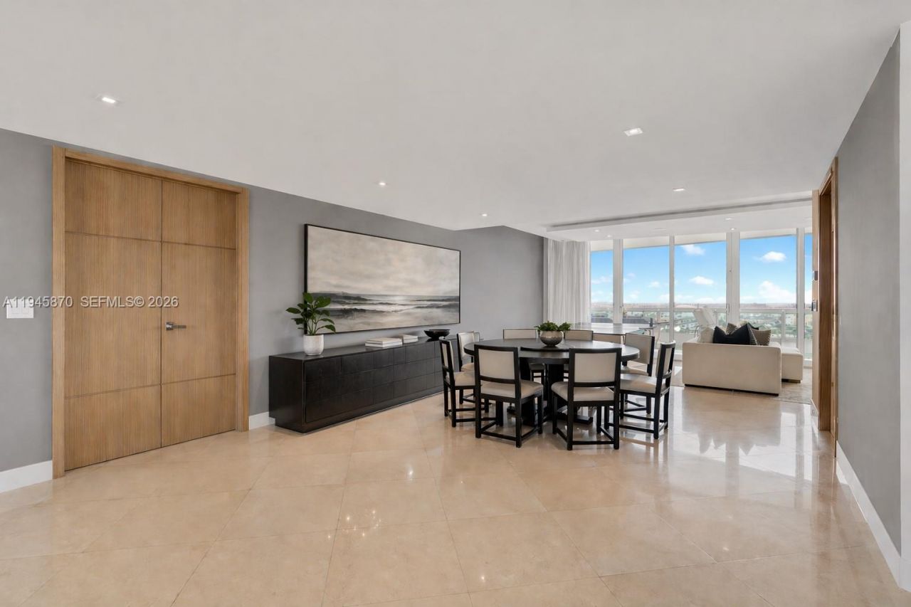 1643 Brickell Ave, Unit 3904, Miami, FL 33129 Photo