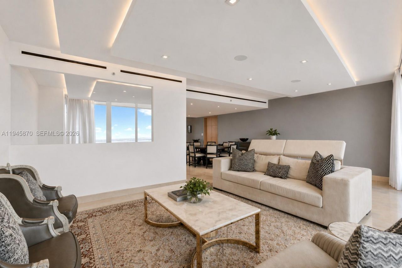 1643 Brickell Ave, Unit 3904, Miami, FL 33129 Photo