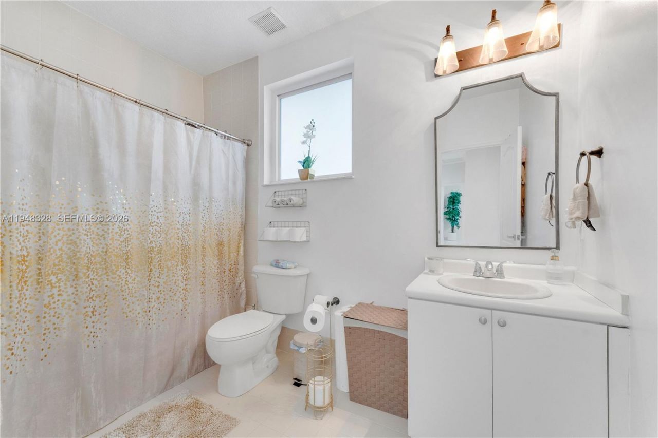 14452 SW 10th St, Miami, FL 33184 Photo