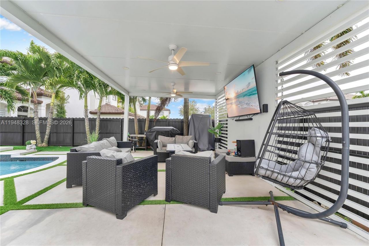 14452 SW 10th St, Miami, FL 33184 Photo