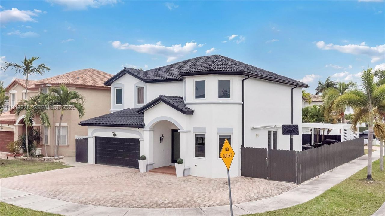 14452 SW 10th St, Miami, FL 33184 Photo